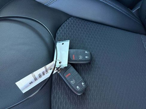 New 2026 Jeep Compass Latitude image 29