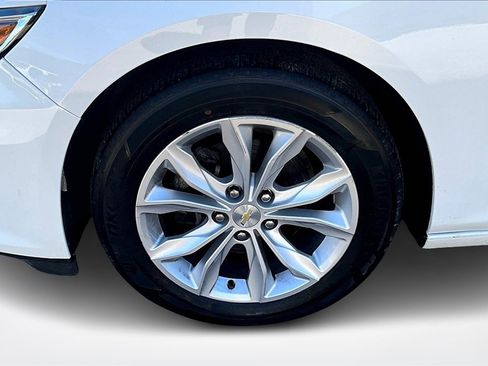 Used 2023 Chevrolet Malibu LT image 32