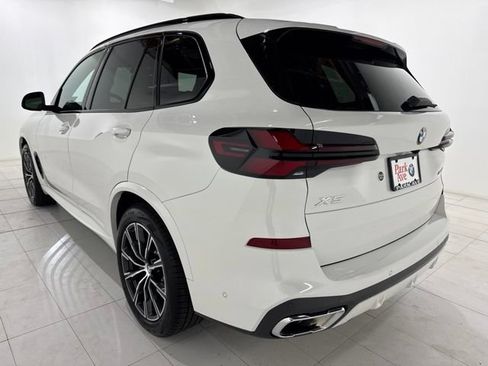 Used 2026 BMW X5 xDrive40i w/ M Sport Package AWD/4WD image 5