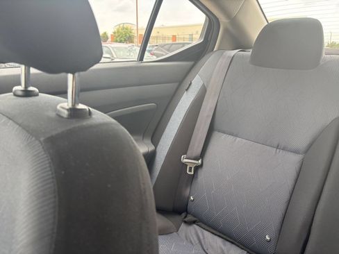 Used 2025 Nissan Versa SV FWD image 29