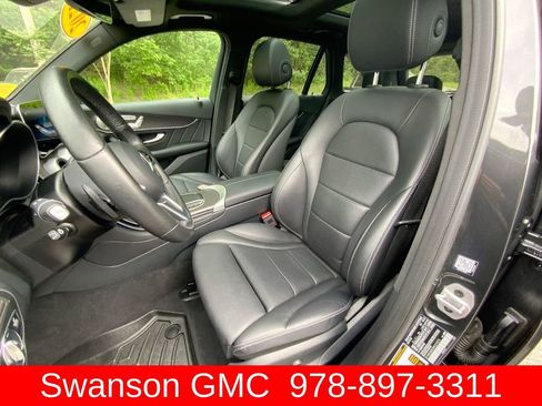 Used 2021 Mercedes-Benz GLC 300 4MATIC w/ AMG Line image 20