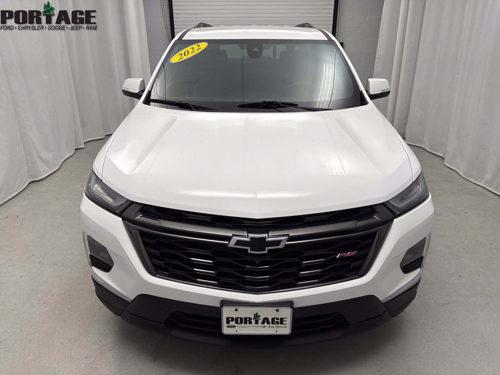 Used 2022 Chevrolet Traverse RS w/ LPO, Floor Liner Package AWD/4WD image 6