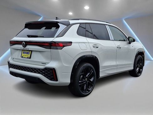 New 2026 Volkswagen Tiguan SE R-Line AWD/4WD image 4