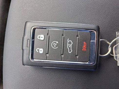 New 2026 Jeep Cherokee Overland w/ Advanced Pro Tech Group AWD/4WD image 29