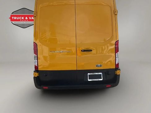 Used 2023 Ford Transit 250 148 High Roof w/ Load Area Protection Package RWD image 4