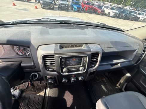 Used 2015 RAM 1500 Express AWD/4WD image 42