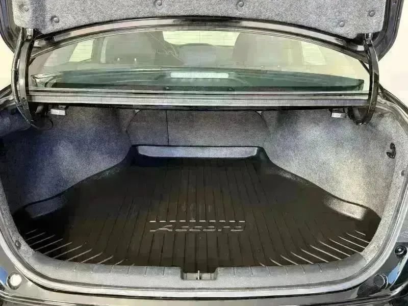 Used 2017 Honda Accord EX image 15