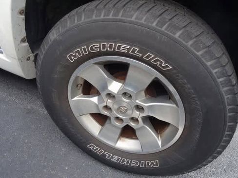 Used 2013 Toyota 4Runner SR5 image 26