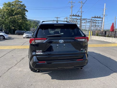 Used 2023 Toyota RAV4 SE w/ Weather & Moonroof Package AWD/4WD image 4