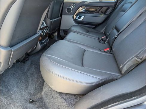 Used 2018 Land Rover Range Rover Supercharged image 9