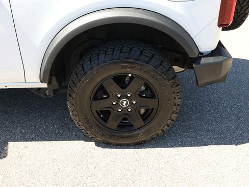 Used 2025 Ford Bronco 2-Door AWD/4WD image 4