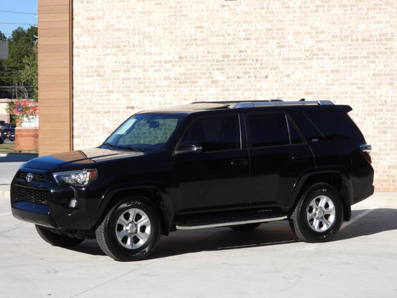 Used 2017 Toyota 4Runner SR5 Premium RWD image 28