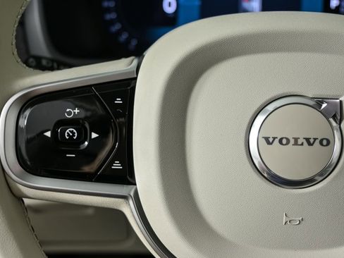 Used 2026 Volvo XC90 B6 Ultra w/ Protection Package AWD/4WD image 12