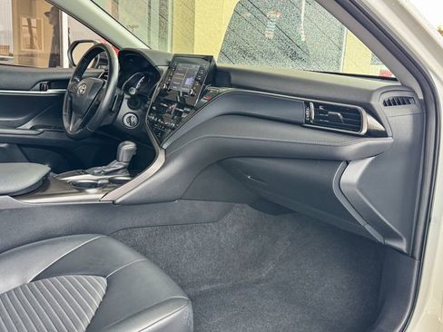 Used 2023 Toyota Camry SE image 20