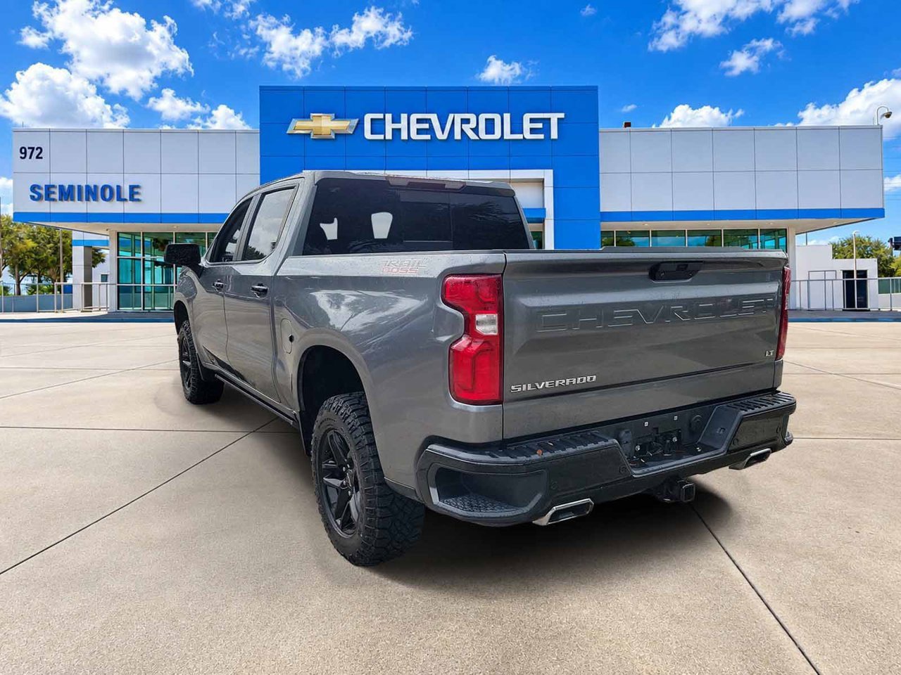 Certified 2022 Chevrolet Silverado 1500 LT Trail Boss w/ LT Trail Boss Premium Package AWD/4WD image 4