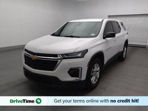 Used 2023 Chevrolet Traverse LS FWD image 1