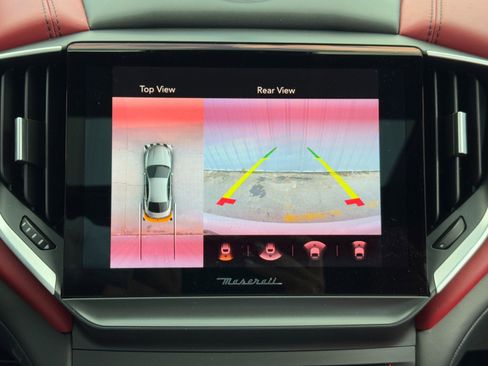 Used 2021 Maserati Ghibli Trofeo image 31