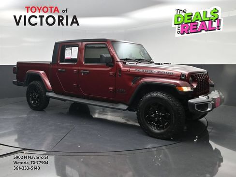 Used 2021 Jeep Gladiator Sport AWD/4WD image 1