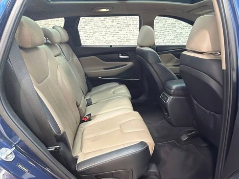 Used 2022 Hyundai Santa Fe SEL w/ Convenience + Premium Package FWD image 12