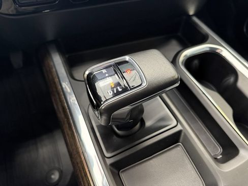 Used 2022 GMC Sierra 1500 Elevation AWD/4WD image 32
