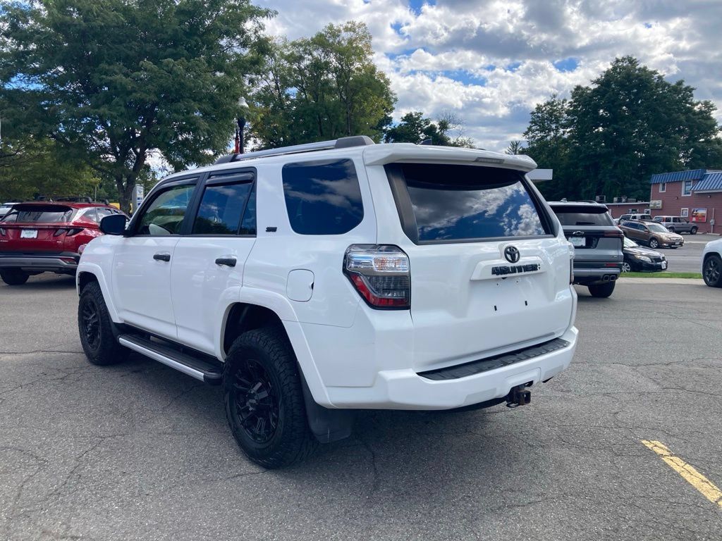 Used 2023 Toyota 4Runner SR5 Premium w/ Moonroof Package AWD/4WD image 30