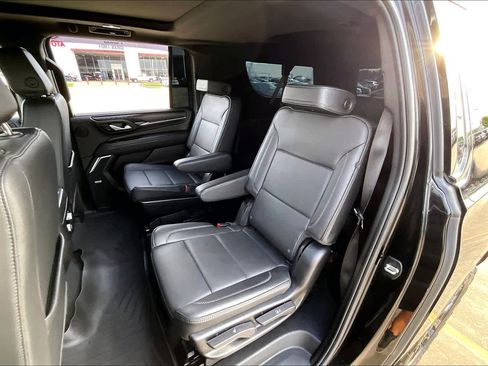 Used 2024 GMC Yukon XL Denali w/ Max Trailering Package image 20