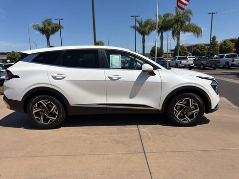 Used 2024 Kia Sportage LX FWD image 4