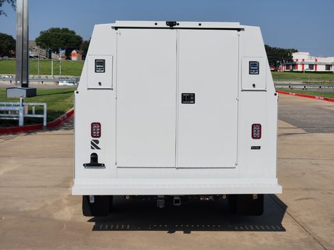 New 2025 Chevrolet Express 3500 w/ Power Convenience Package image 7