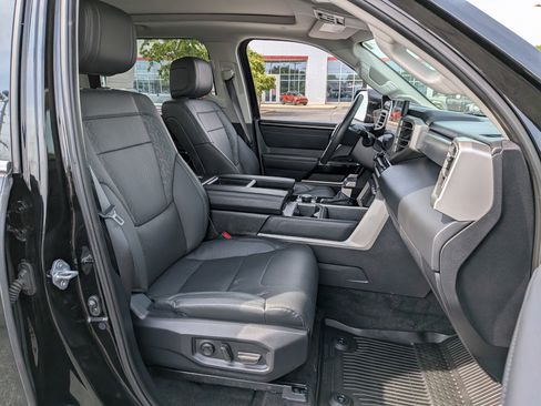 Used 2024 Toyota Tundra Limited AWD/4WD image 26