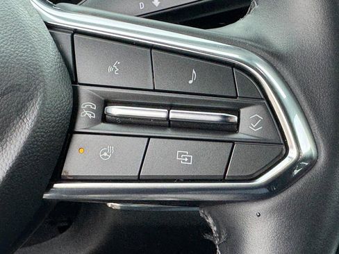 Used 2025 Chevrolet Equinox LT w/ Convenience Package II image 19