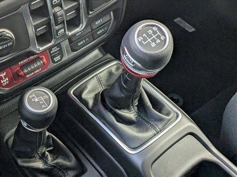 New 2026 Jeep Wrangler Unlimited Rubicon image 12