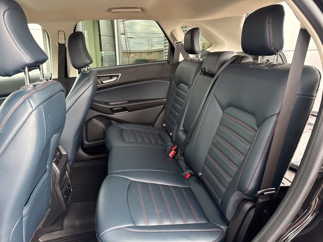 Certified 2022 Ford Edge SEL w/ Sport Appearance Package AWD/4WD image 35