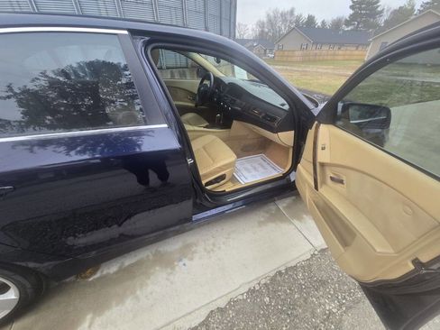 Used 2006 BMW 530xi Sedan image 10