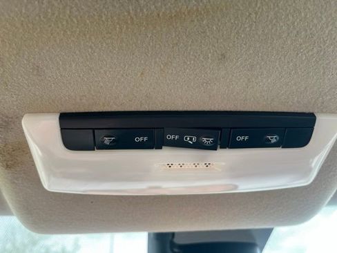 Used 2020 Nissan Versa S image 26