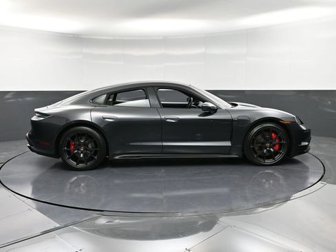 New 2026 Porsche Taycan GTS image 9