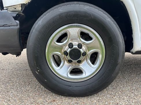 Used 2007 Chevrolet Express 1500 image 16