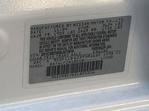 Used 2025 Nissan Versa SV image 10