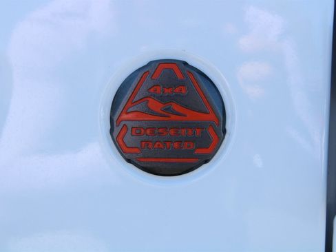 Used 2021 Jeep Gladiator Mojave AWD/4WD image 24