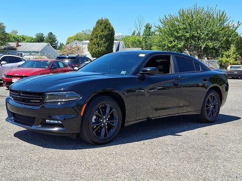 Used 2023 Dodge Charger SXT w/ Blacktop Package AWD/4WD image 3