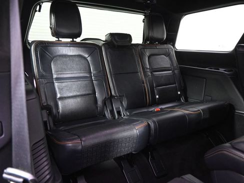 Certified 2024 Lincoln Navigator Black Label AWD/4WD image 19