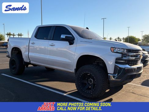 Used 2021 Chevrolet Silverado 1500 LT image 1