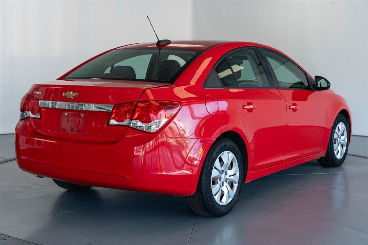 Used 2015 Chevrolet Cruze LS FWD image 7