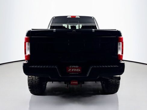 Used 2017 Ford F250 Lariat w/ FX4 Off-Road Package image 4