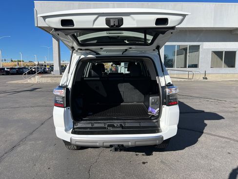 Used 2023 Toyota 4Runner TRD Off-Road Premium image 6