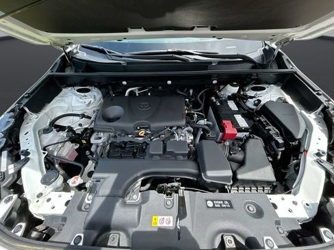 Used 2024 Toyota RAV4 LE FWD image 31