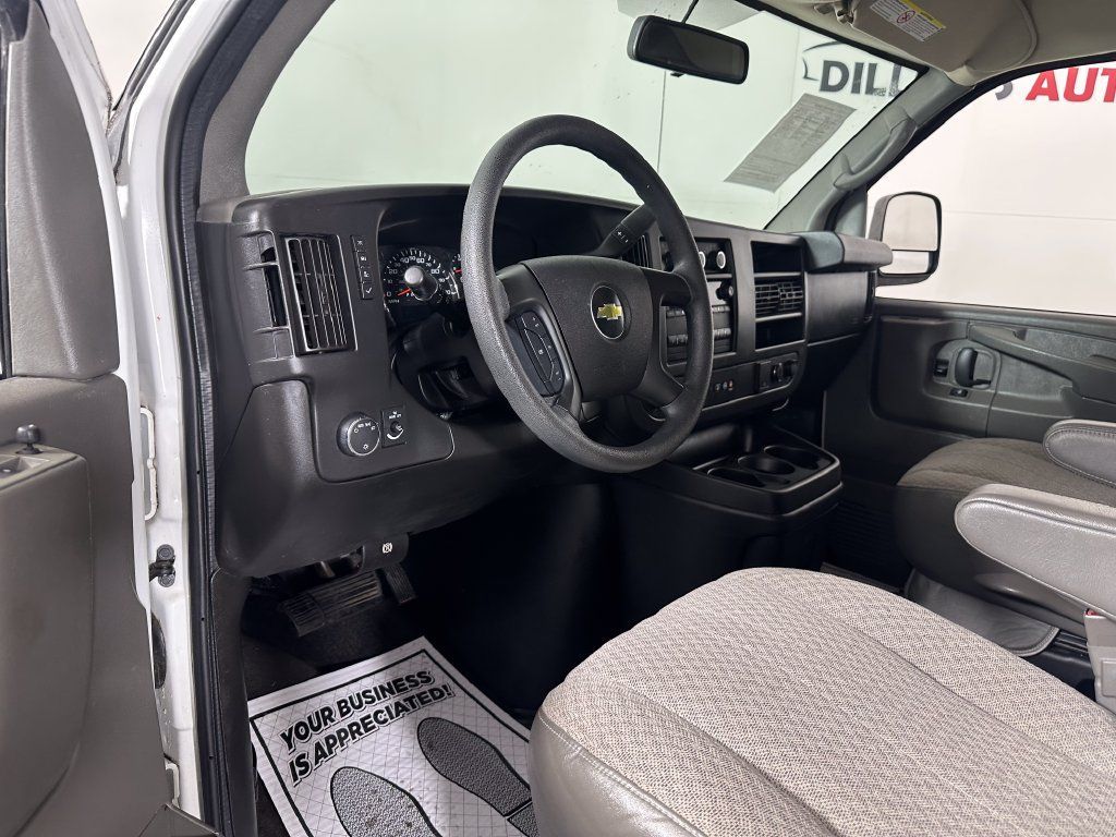 Used 2015 Chevrolet Express 3500 LT w/ LT Preferred Equipment Group RWD image 16