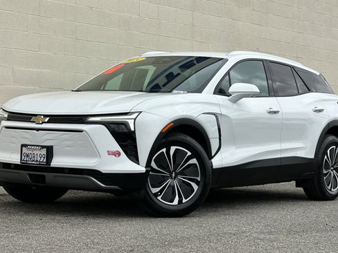 Certified 2024 Chevrolet Blazer EV LT AWD/4WD image 8