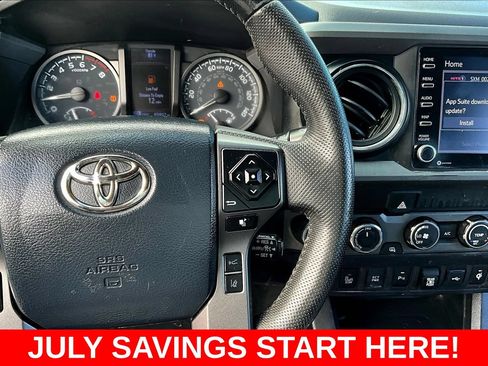 Used 2020 Toyota Tacoma TRD Off-Road w/ Technology Package AWD/4WD image 15