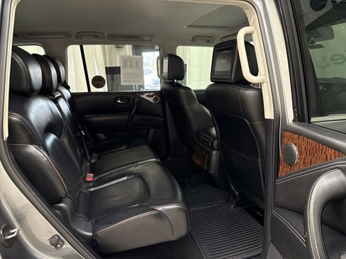 Used 2018 Nissan Armada Platinum w/ Interior Lighting Package image 33