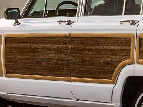 Used 1989 Jeep Grand Wagoneer AWD/4WD image 77